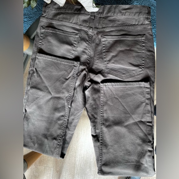 💥🔥H&M regular fit coupe standard 🔥💥 - Picture 4 of 5